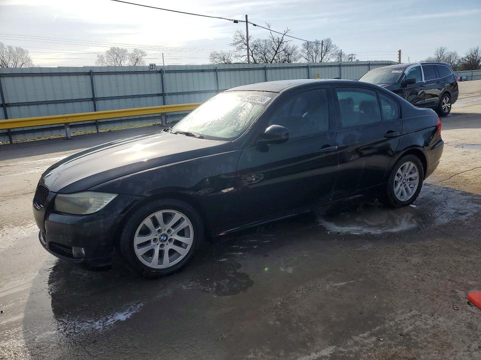 45932766 :رقم المزاد ، WBAPH7C53BE852255 vin ، 2011 Bmw 328 مزاد بيع