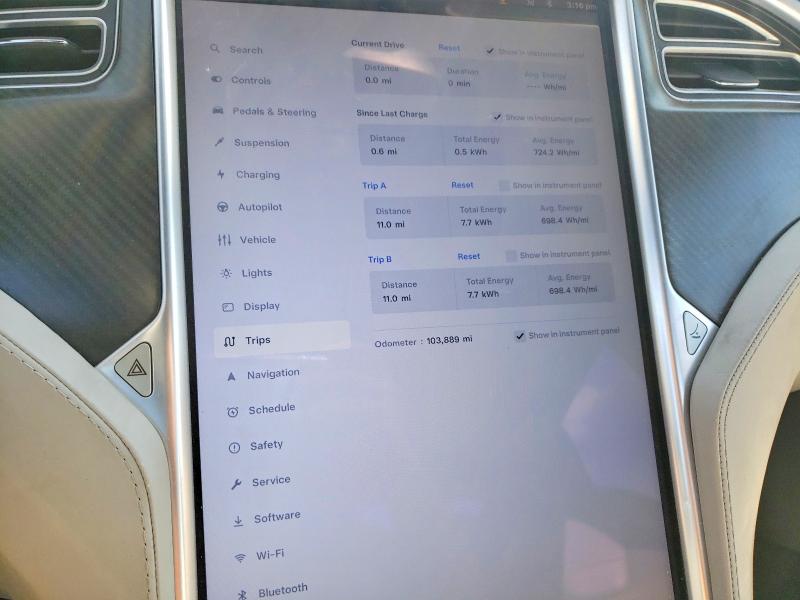 47946436 :رقم المزاد ، 5YJSA1H46FF082264 vin ، 2015 Tesla Model S مزاد بيع