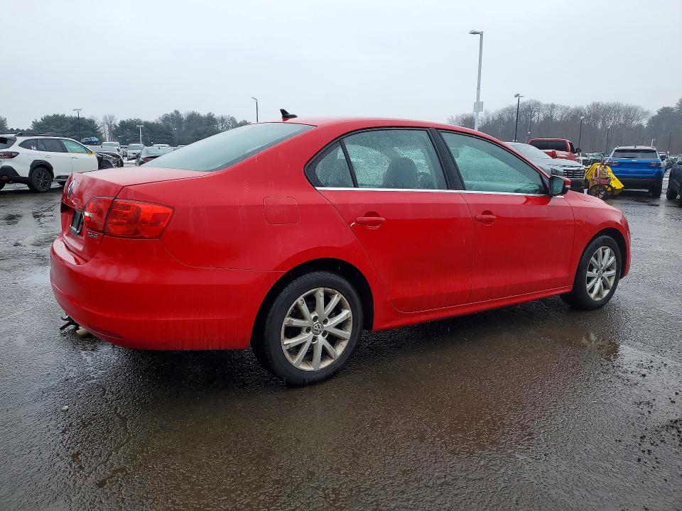 79807255 :رقم المزاد ، 3VWDP7AJXDM311271 vin ، 2013 Volkswagen Jetta مزاد بيع