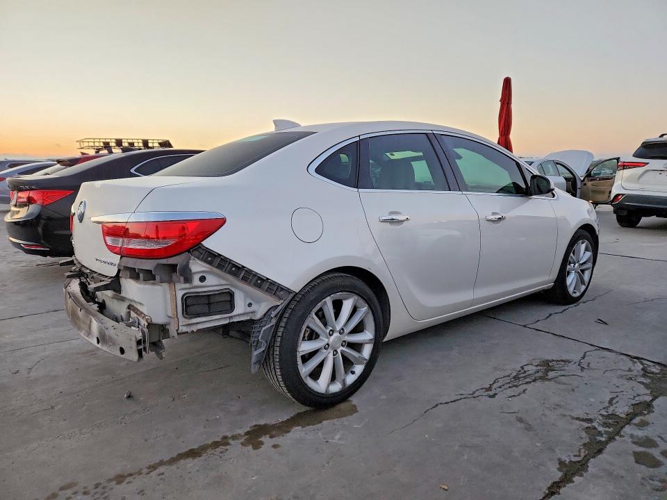 46158926 :رقم المزاد ، 1G4PS5SK2F4213677 vin ، 2015 Buick Verano مزاد بيع