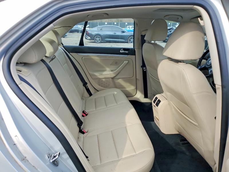 Продажа на аукционе авто 2010 Volkswagen Jetta, vin: 3VWRZ7AJ9AM162119, номер лота: 46958806