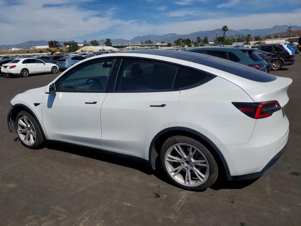 2021 Tesla Model Y მანქანა იყიდება აუქციონზე, vin: 5YJYGDED7MF130284, აუქციონის ნომერი: 79276285