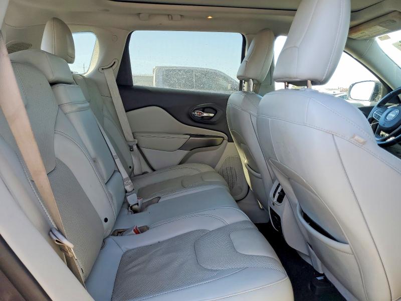 46576656 :رقم المزاد ، 1C4PJMDN8KD270873 vin ، 2019 Jeep Cherokee مزاد بيع
