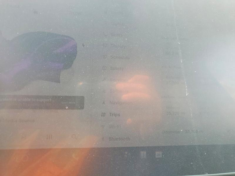 46674086 :رقم المزاد ، 7SAYGDEEXRA299795 vin ، 2024 Tesla Model Y مزاد بيع