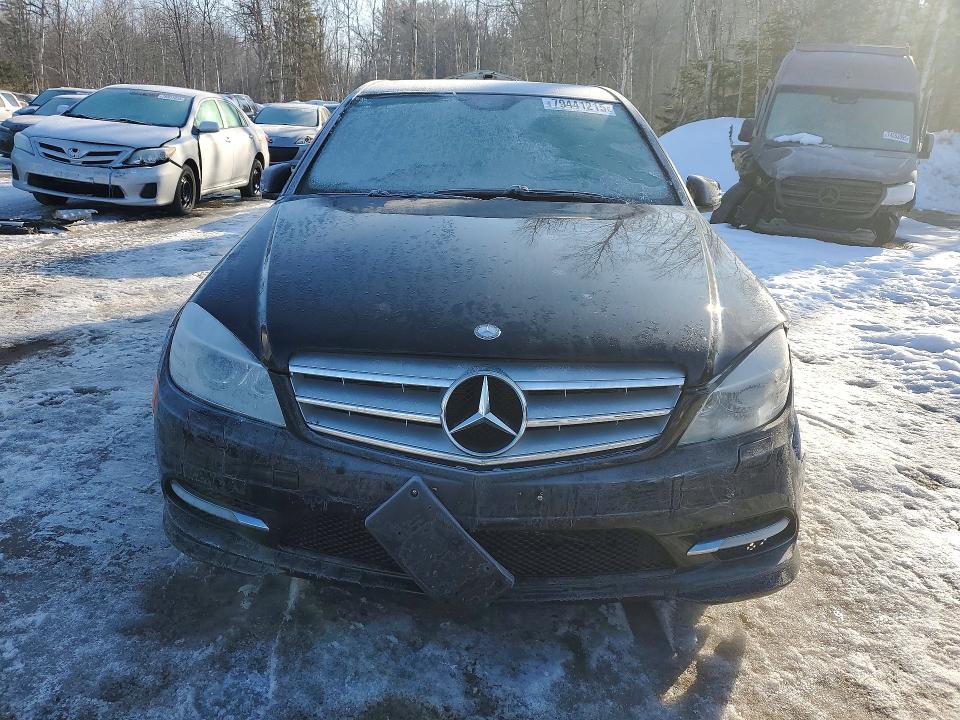 79441215 :رقم المزاد ، WDDGF8BBXBA524026 vin ، 2011 Mercedes-benz C مزاد بيع