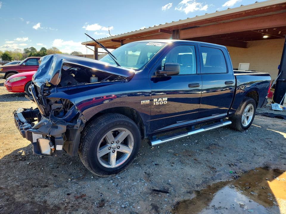 45540266 :رقم المزاد ، 1C6RR6KT8FS651131 vin ، 2015 Ram 1500 مزاد بيع