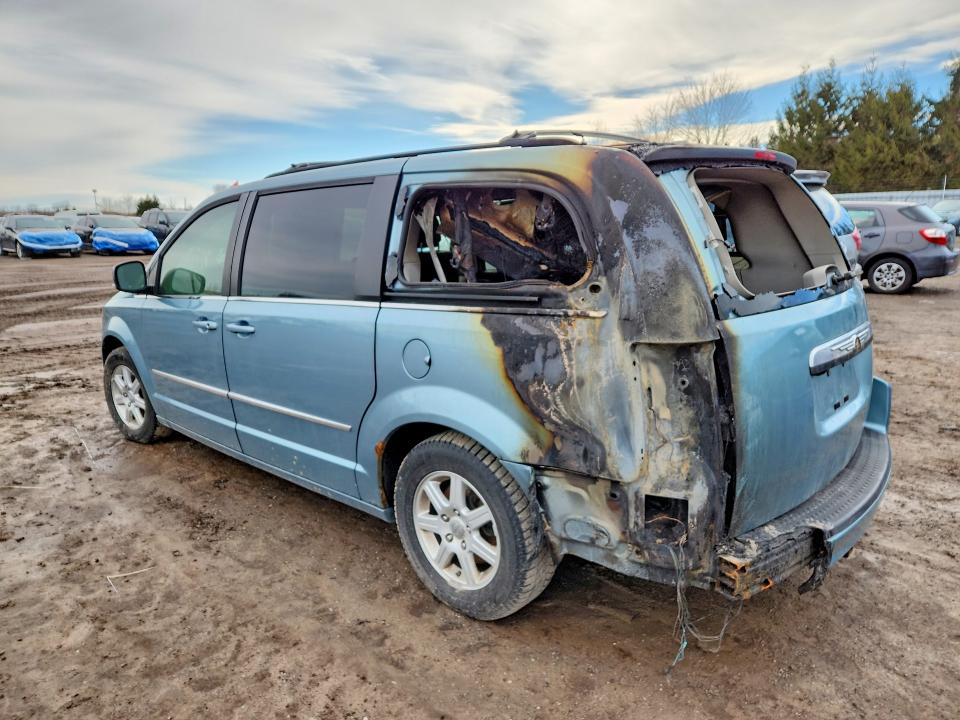 2010 Chrysler Town & Country მანქანა იყიდება აუქციონზე, vin: 2A4RR5DX5AR493483, აუქციონის ნომერი: 79763285
