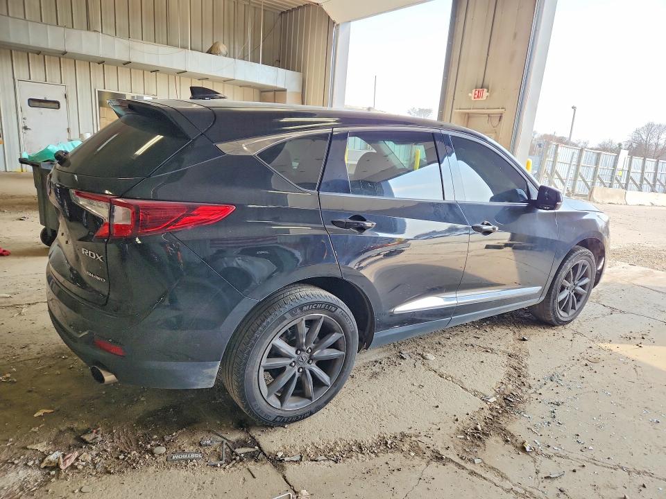 47444596 :رقم المزاد ، 5J8TC2H5XLL011608 vin ، 2020 Acura Rdx مزاد بيع