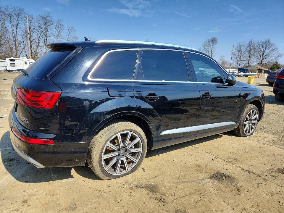 2017 Audi Q7 მანქანა იყიდება აუქციონზე, vin: WA1LAAF7XHD014832, აუქციონის ნომერი: 47479626