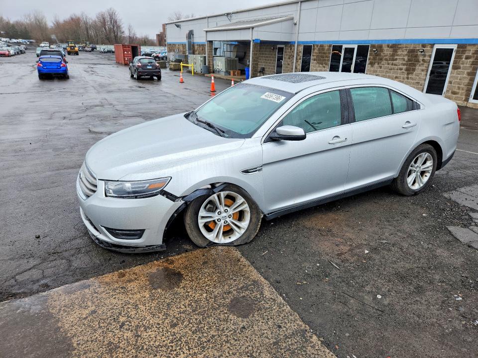 2015 Ford Taurus მანქანა იყიდება აუქციონზე, vin: 1FAHP2E84FG182297, აუქციონის ნომერი: 46567396