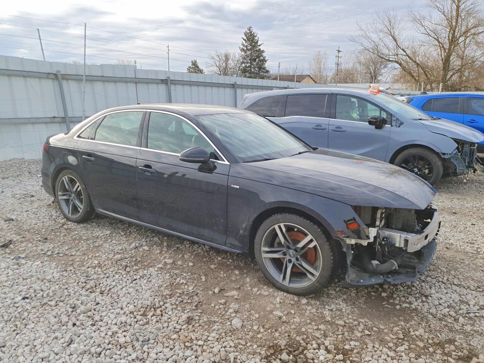 46983266 :رقم المزاد ، WAULMAF4XJA140096 vin ، 2018 Audi A4 مزاد بيع