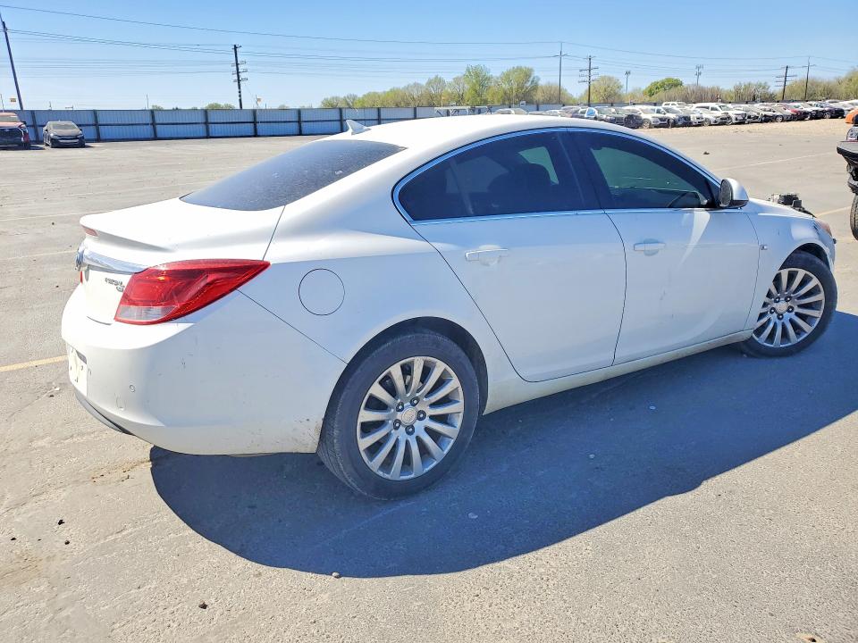 47772486 :رقم المزاد ، W04GR5ECXB1008571 vin ، 2011 Buick Regal مزاد بيع