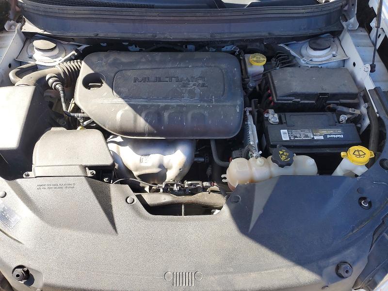 45865496 :رقم المزاد ، 1C4PJLCB1KD416841 vin ، 2019 Jeep Cherokee مزاد بيع