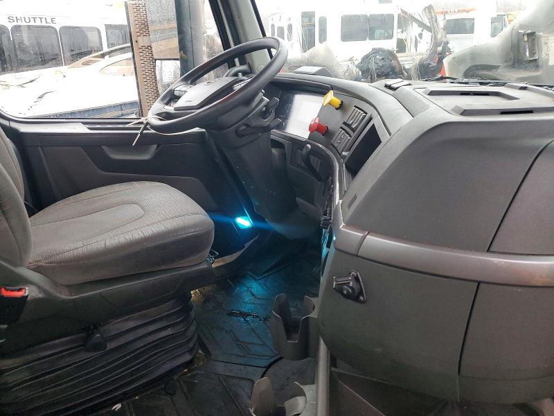 2019 Volvo Vnr მანქანა იყიდება აუქციონზე, vin: 4V4W19DF1KN217898, აუქციონის ნომერი: 79576155