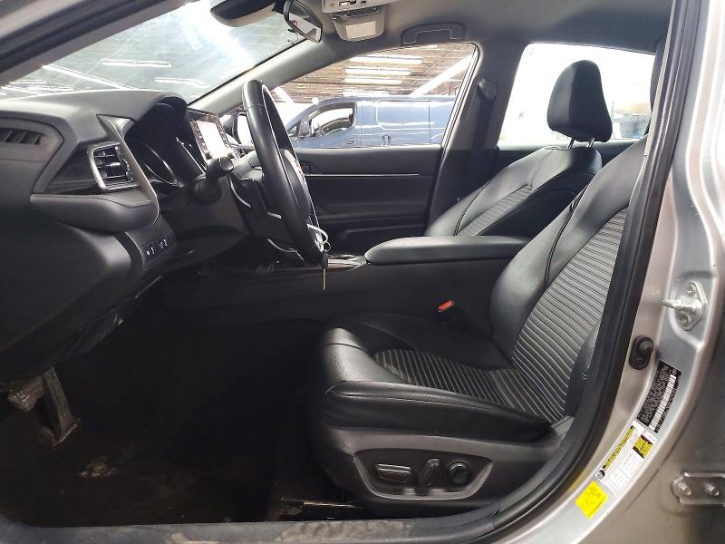 79290825 :رقم المزاد ، 4T1G11AK0MU424175 vin ، 2021 Toyota Camry مزاد بيع
