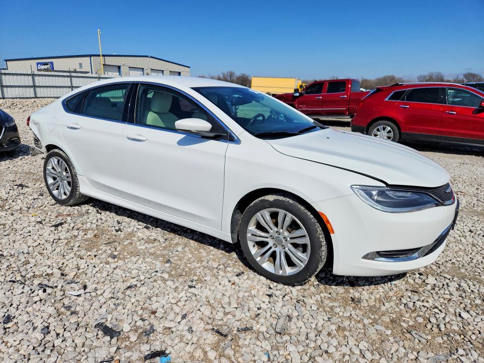 41983306 :رقم المزاد ، 1C3CCCAB9FN561836 vin ، 2015 Chrysler 200 مزاد بيع