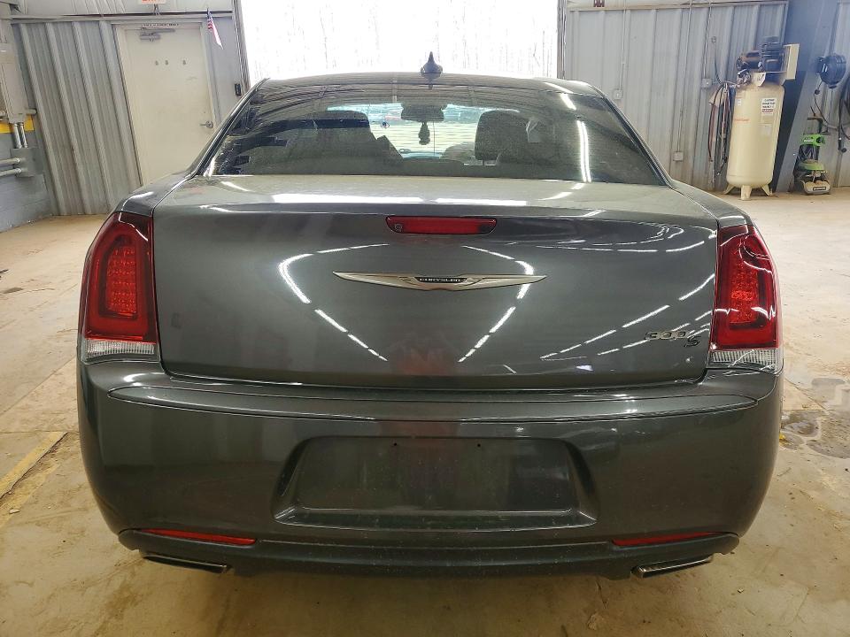 47065796 :رقم المزاد ، 2C3CCABG0GH358360 vin ، 2016 Chrysler 300 مزاد بيع