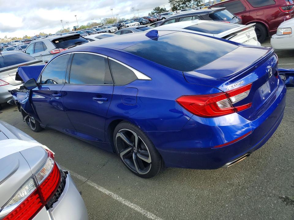 76993805 :رقم المزاد ، 1HGCV1F33JA053116 vin ، 2018 Honda Accord مزاد بيع
