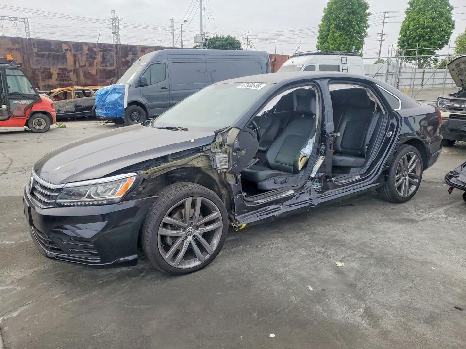 Продаж на аукціоні авто 2017 Volkswagen Passat, vin: 1VWDT7A32HC056121, номер лоту: 47360636