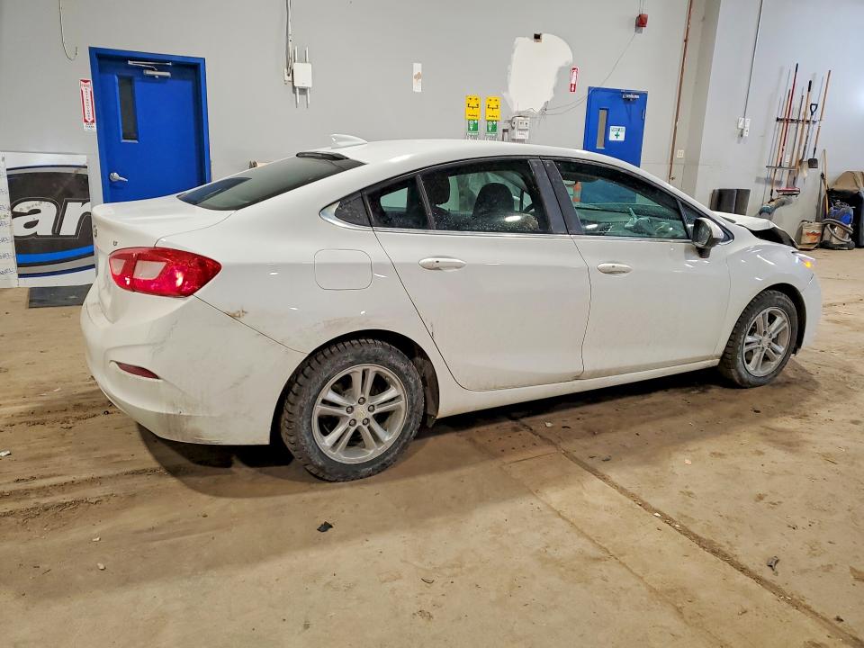 47519256 :رقم المزاد ، 3G1BE5SM9HS522033 vin ، 2017 Chevrolet Cruze مزاد بيع