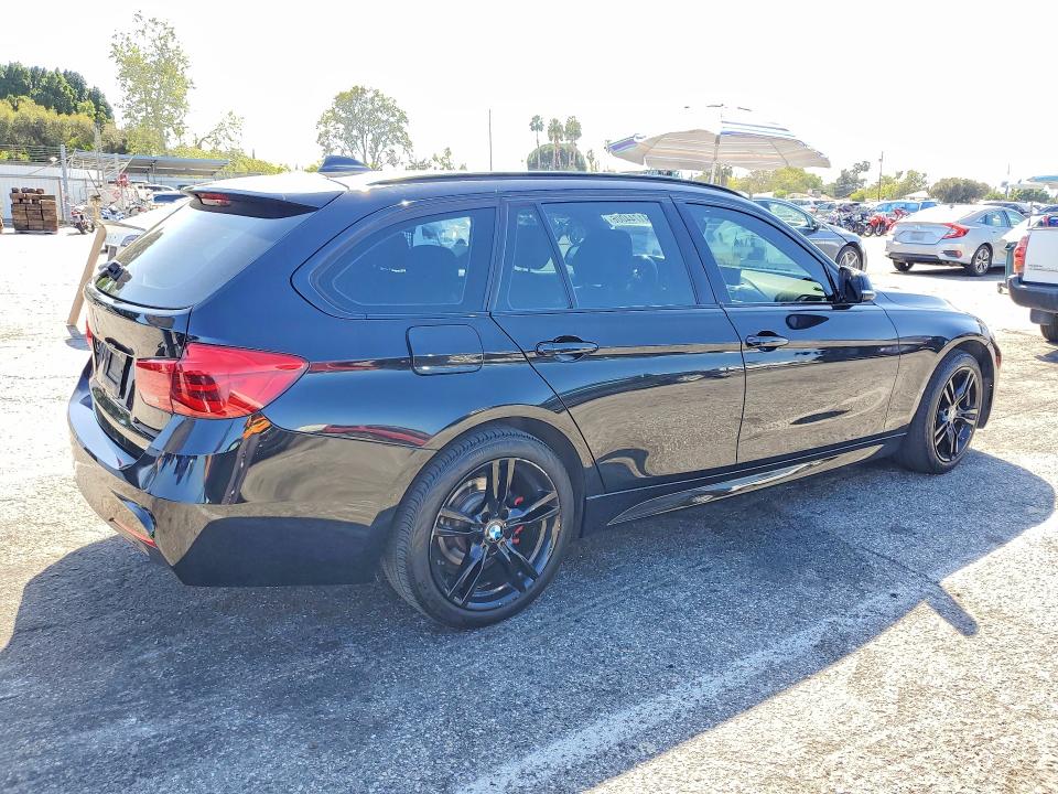 41744006 :رقم المزاد ، WBA8K3C32HA022816 vin ، 2017 Bmw 330 مزاد بيع