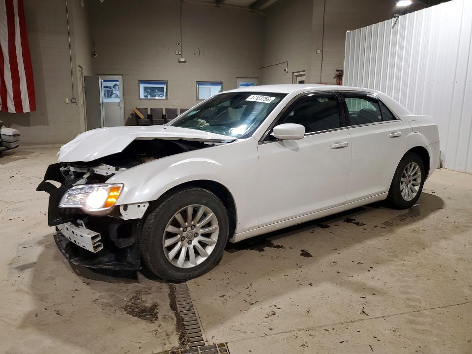 47163256 :رقم المزاد ، 2C3CCAAG1DH510076 vin ، 2013 Chrysler 300 مزاد بيع