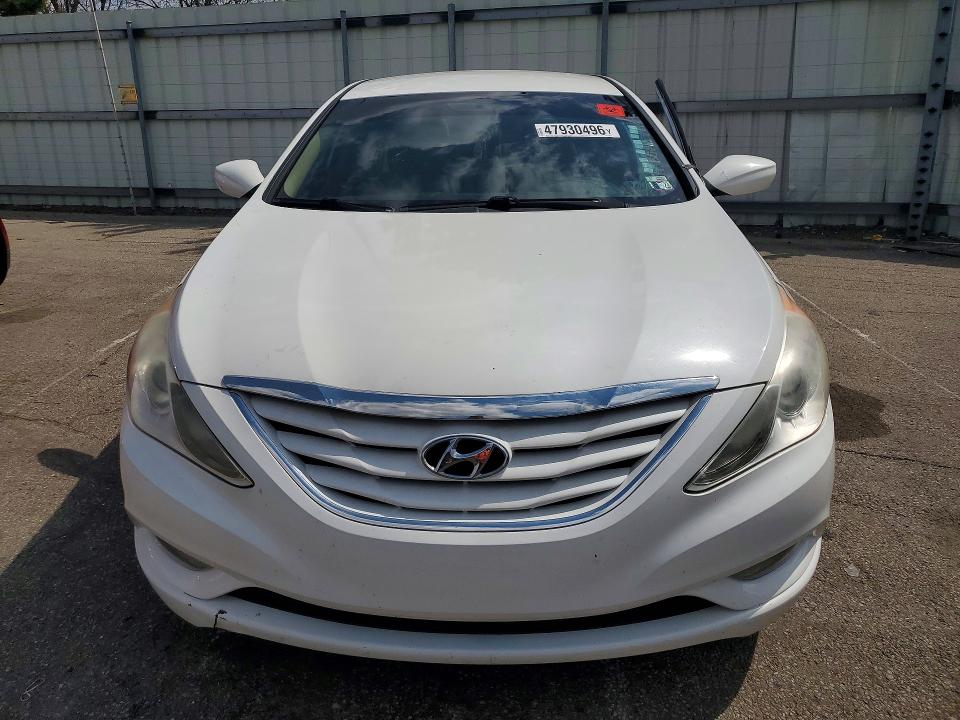 47930496 :رقم المزاد ، 5NPEB4AC3DH563990 vin ، 2013 Hyundai Sonata مزاد بيع