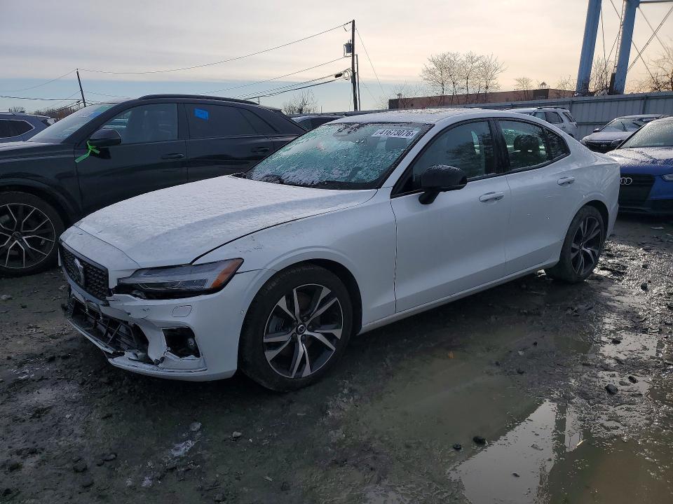 2024 Volvo S60 მანქანა იყიდება აუქციონზე, vin: 7JRL12FL6RG304057, აუქციონის ნომერი: 41673076