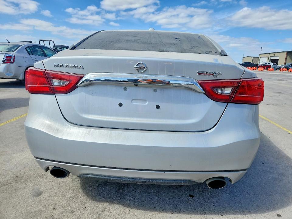 79646425 :رقم المزاد ، 1N4AA6AP3JC392851 vin ، 2018 Nissan Maxima مزاد بيع
