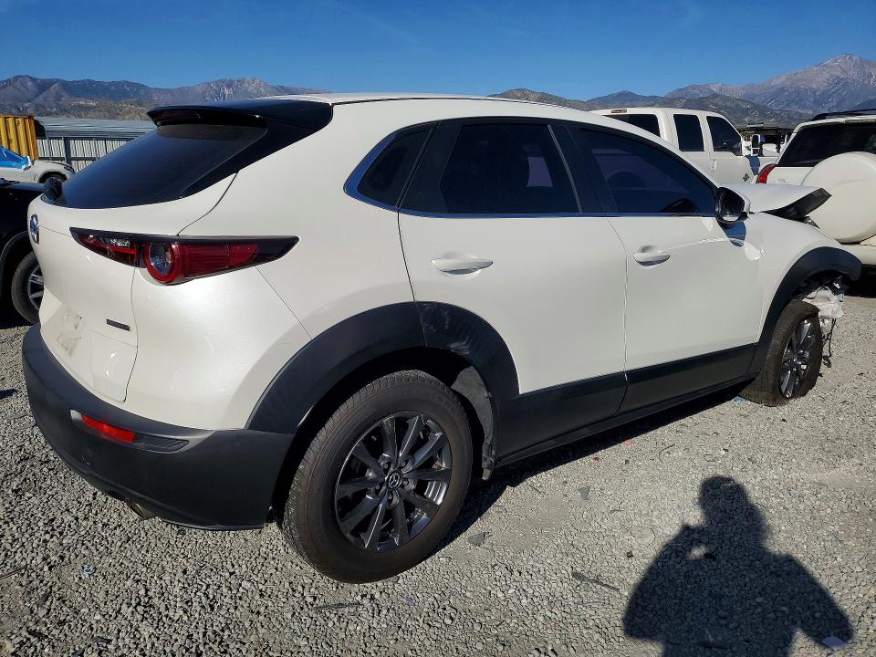 45498446 :رقم المزاد ، 3MVDMBAL2NM425118 vin ، 2022 Mazda Cx-30 مزاد بيع