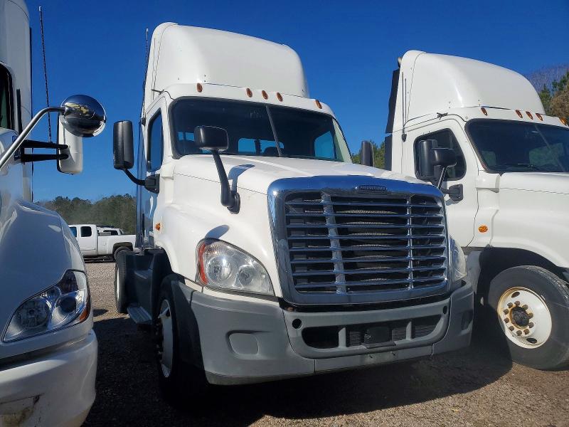 2016 Freightliner Cascadia 125 მანქანა იყიდება აუქციონზე, vin: 1FUBGEDV8GLHC5658, აუქციონის ნომერი: 46212226