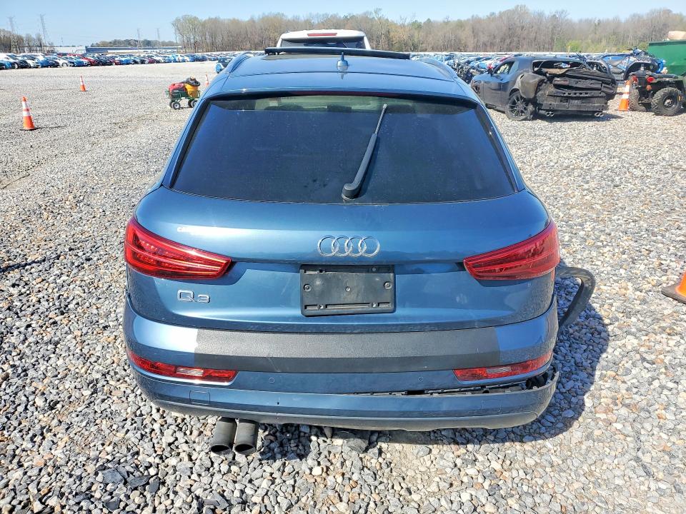 2018 Audi Q3 მანქანა იყიდება აუქციონზე, vin: WA1BCCFS9JR008390, აუქციონის ნომერი: 45809636
