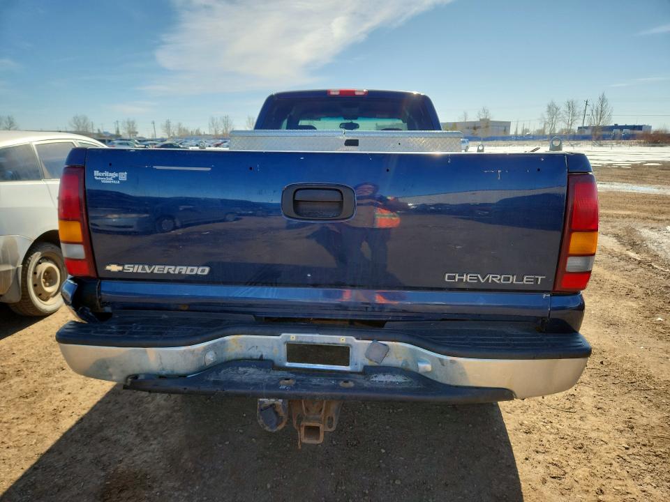 2001 Chevrolet Silverado მანქანა იყიდება აუქციონზე, vin: 1GCHK29101E310965, აუქციონის ნომერი: 45851186