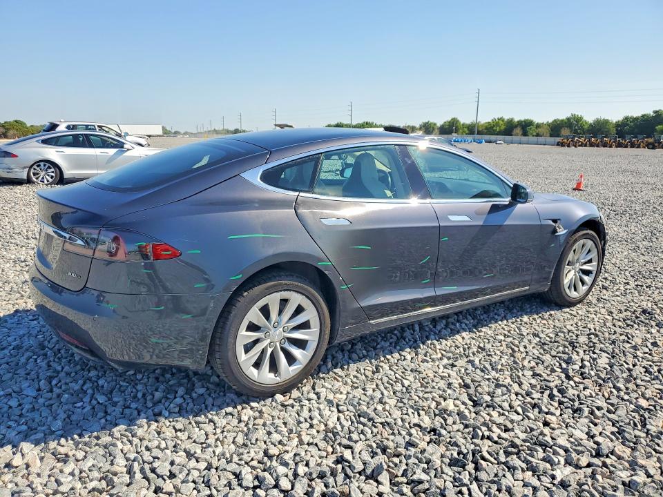 2018 Tesla Model S მანქანა იყიდება აუქციონზე, vin: 5YJSA1E22JF268377, აუქციონის ნომერი: 47772466
