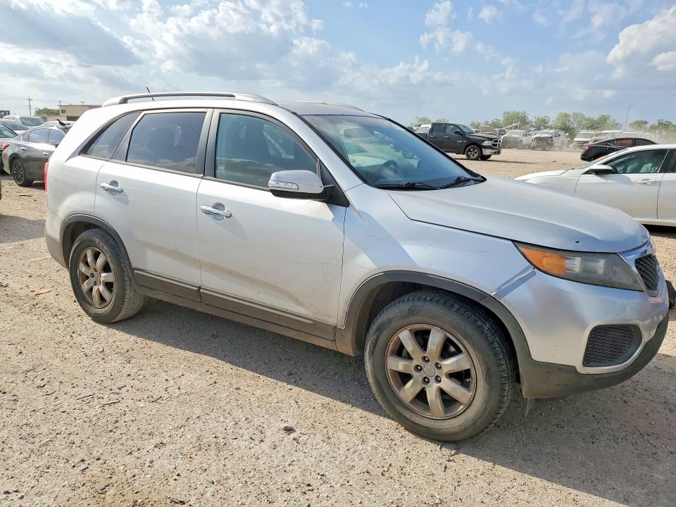 2013 Kia Sorento მანქანა იყიდება აუქციონზე, vin: 5XYKT4A22DG389716, აუქციონის ნომერი: 46038576