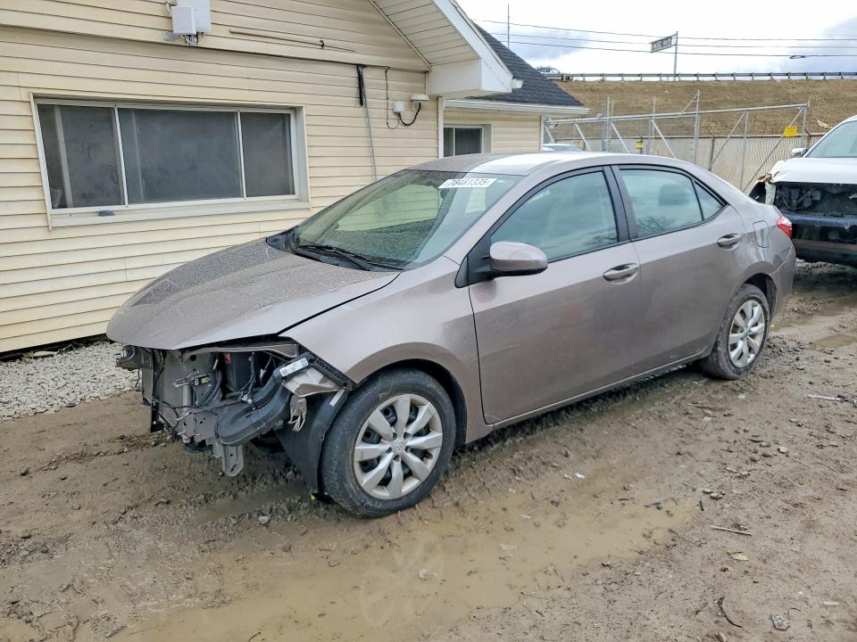 78481335 :رقم المزاد ، 2T1BURHE7FC320898 vin ، 2015 Toyota Corolla مزاد بيع