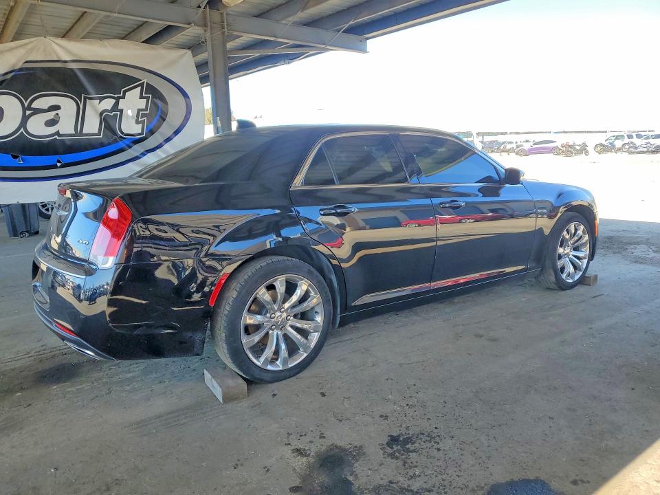 79943915 :رقم المزاد ، 2C3CCAAG4LH225578 vin ، 2020 Chrysler 300 مزاد بيع