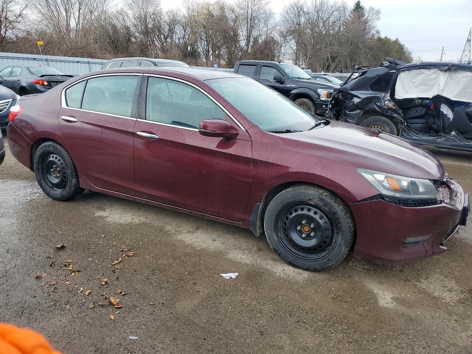 47646226 :رقم المزاد ، 1HGCR2F50FA806247 vin ، 2015 Honda Accord مزاد بيع