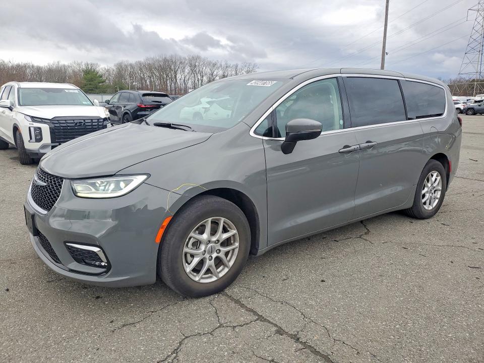 Продаж на аукціоні авто 2023 Chrysler Pacifica, vin: 2C4RC1BG1PR585976, номер лоту: 45940766