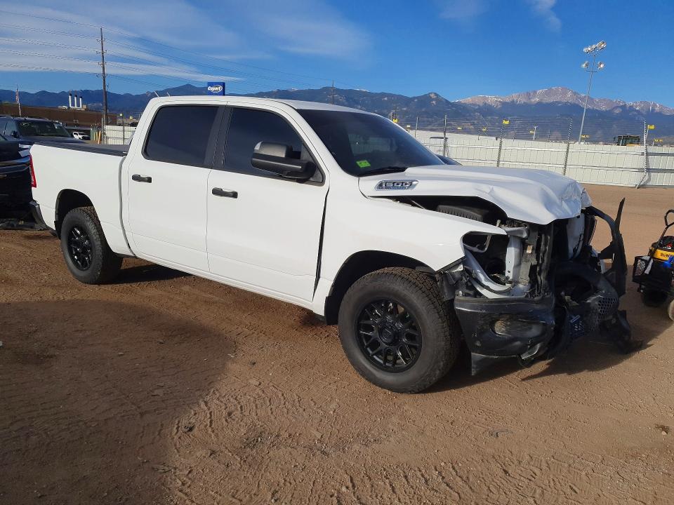 2024 Ram 1500 მანქანა იყიდება აუქციონზე, vin: 1C6SRFGT0RN196997, აუქციონის ნომერი: 47636486