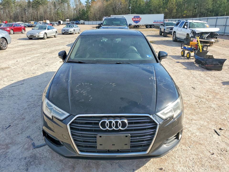Продажа на аукционе авто 2018 Audi A3, vin: WAUAUHFF7J1054603, номер лота: 46735326