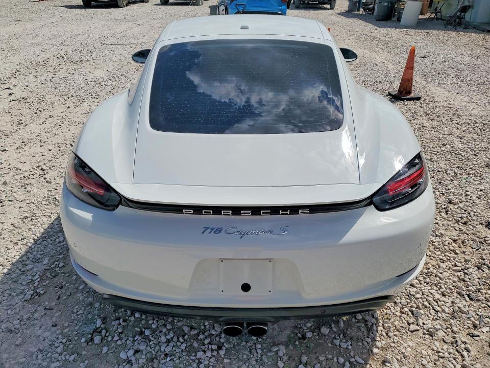 46923806 :رقم المزاد ، WP0AB2A82JK279035 vin ، 2018 Porsche Cayman مزاد بيع