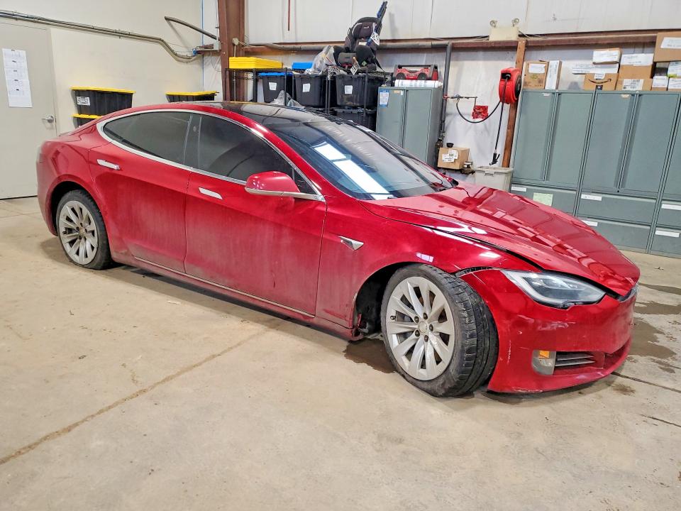 Продажа на аукционе авто 2017 Tesla Model S, vin: 5YJSA1E22HF229170, номер лота: 46528596
