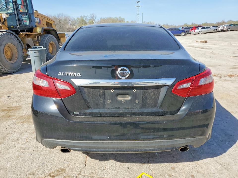 2018 Nissan Altima მანქანა იყიდება აუქციონზე, vin: 1N4AL3AP3JC129669, აუქციონის ნომერი: 46147926