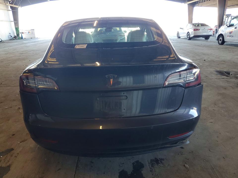 Auction sale of the 2018 Tesla Model 3, vin: 5YJ3E1EA8JF155596, lot number: 79475285
