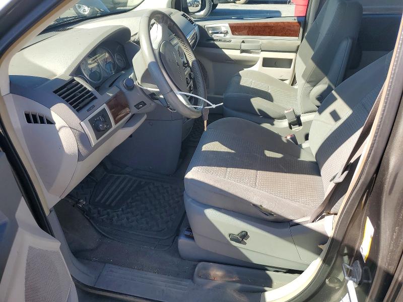 45666656 :رقم المزاد ، 2A4RR5D11AR270918 vin ، 2010 Chrysler Town & Country مزاد بيع