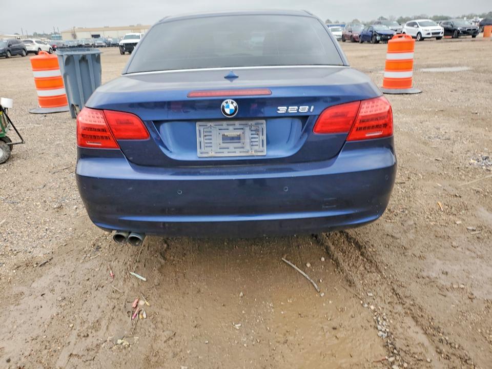 2013 Bmw 328 მანქანა იყიდება აუქციონზე, vin: WBADW3C56DJ527319, აუქციონის ნომერი: 97054055