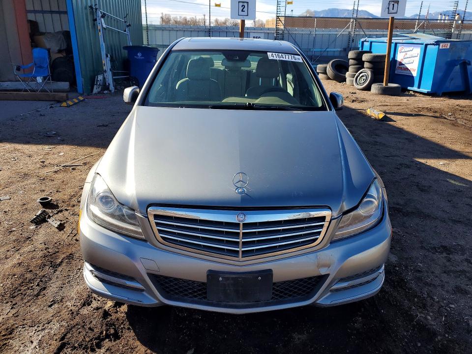 Продаж на аукціоні авто 2012 Mercedes-benz C, vin: WDDGF4HBXCA656186, номер лоту: 41647776