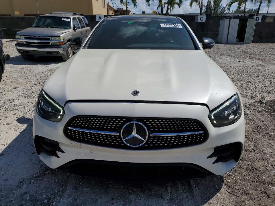 2022 Mercedes-benz E მანქანა იყიდება აუქციონზე, vin: W1KZF8DB3NB076944, აუქციონის ნომერი: 47630296