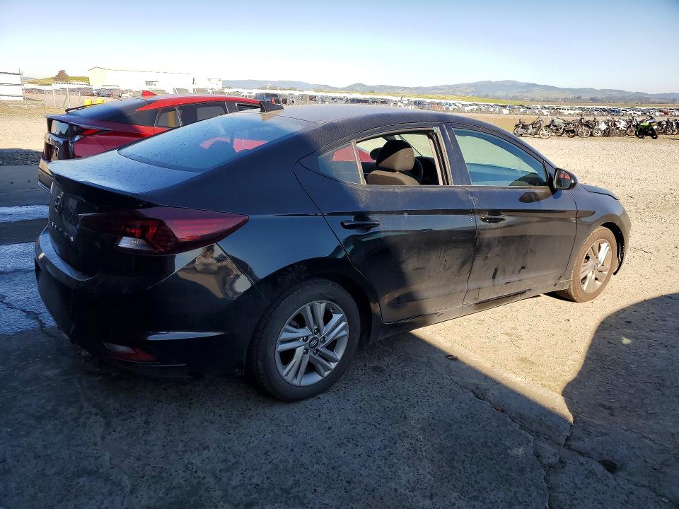 2019 Hyundai Elantra მანქანა იყიდება აუქციონზე, vin: 5NPD84LF1KH485787, აუქციონის ნომერი: 46343416